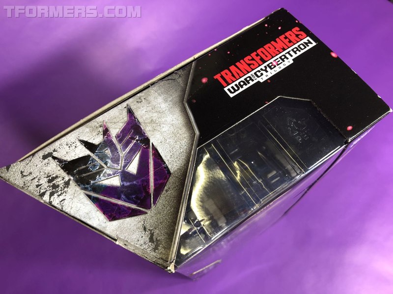 War For Cybertron Siege Soundwave Voyager Figure  (7 of 55)